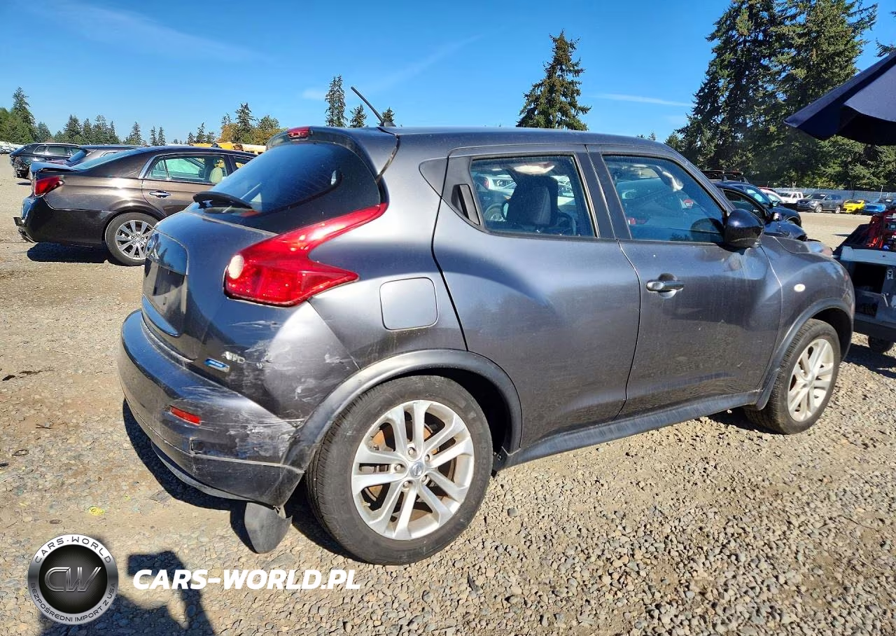 2014 Nissan Juke S VIN:JN8AF5MV0ET484932 - 3