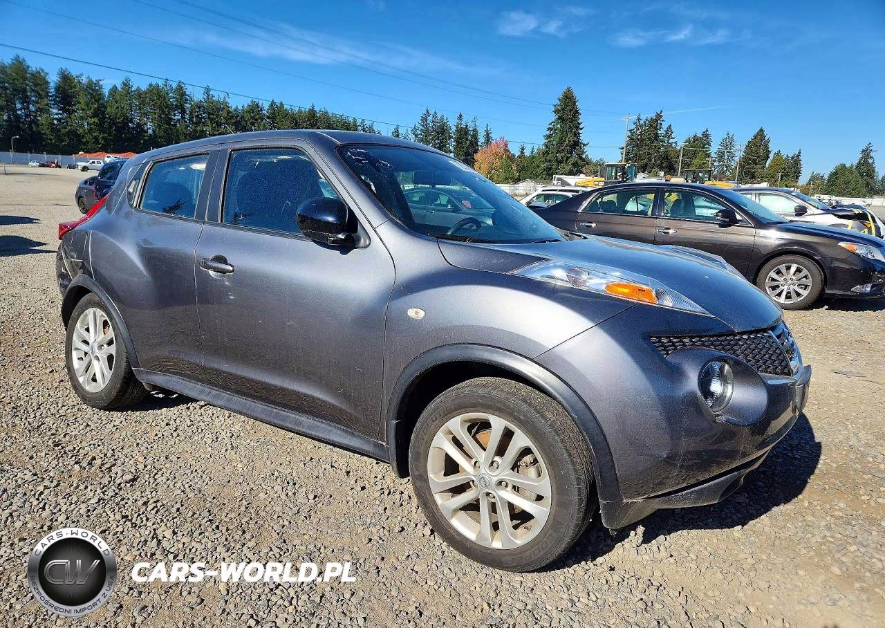 2014 Nissan Juke S VIN:JN8AF5MV0ET484932 - 4