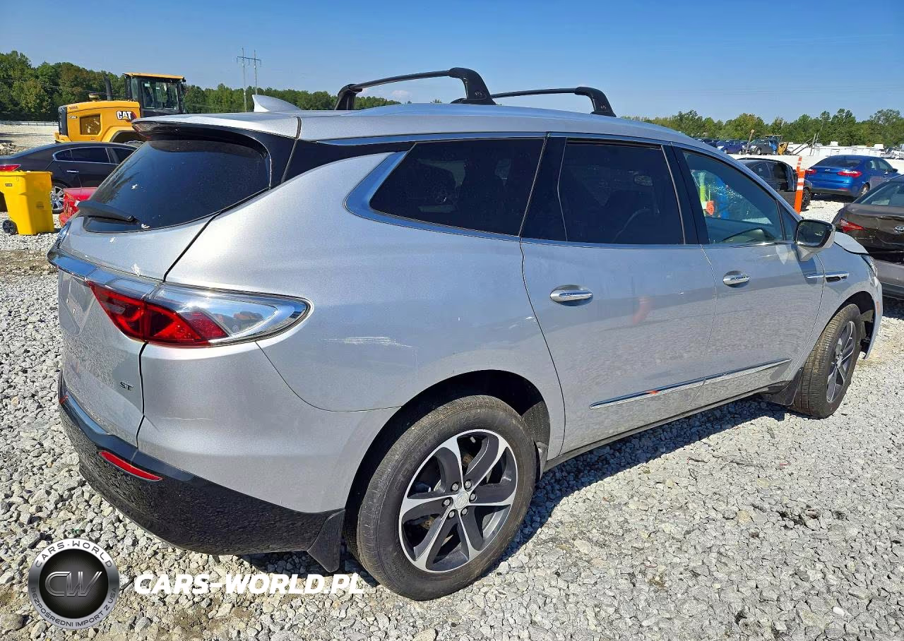 2022 Buick Enclave Essence VIN:5GAEVAKW5NJ175572 - 3