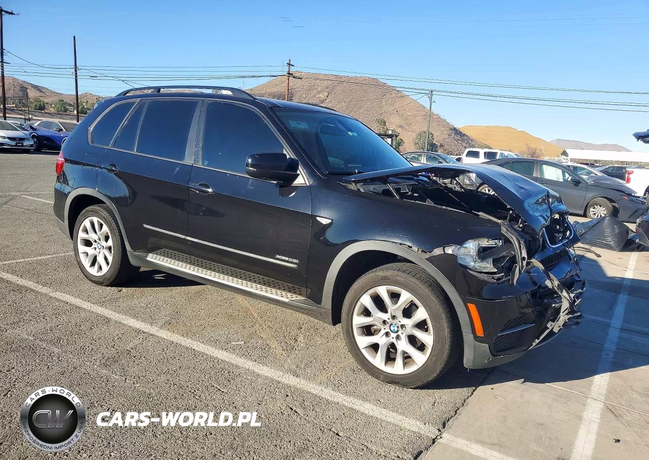 2013 BMW X5 xDrive35I VIN:5UXZV4C51D0B05094 - 4