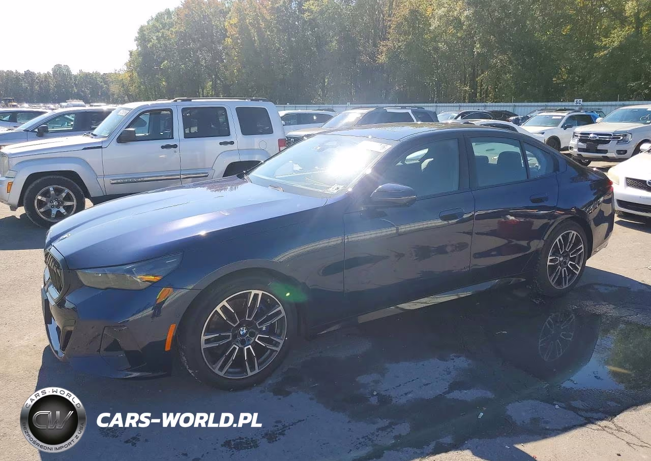 2024 BMW 530 Xi VIN:WBA53FJ0XRCP91595 - 1