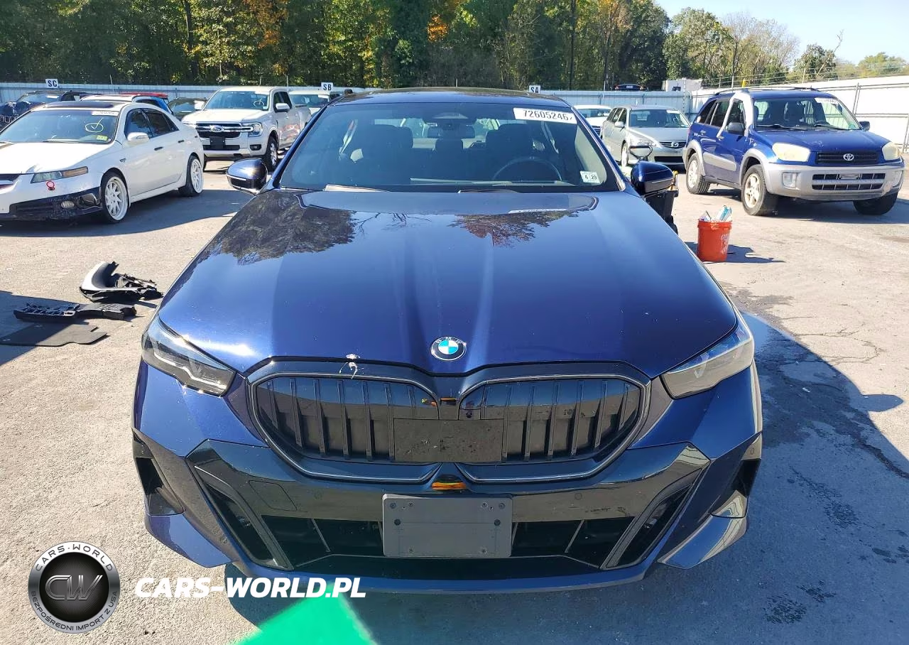 2024 BMW 530 Xi VIN:WBA53FJ0XRCP91595 - 5
