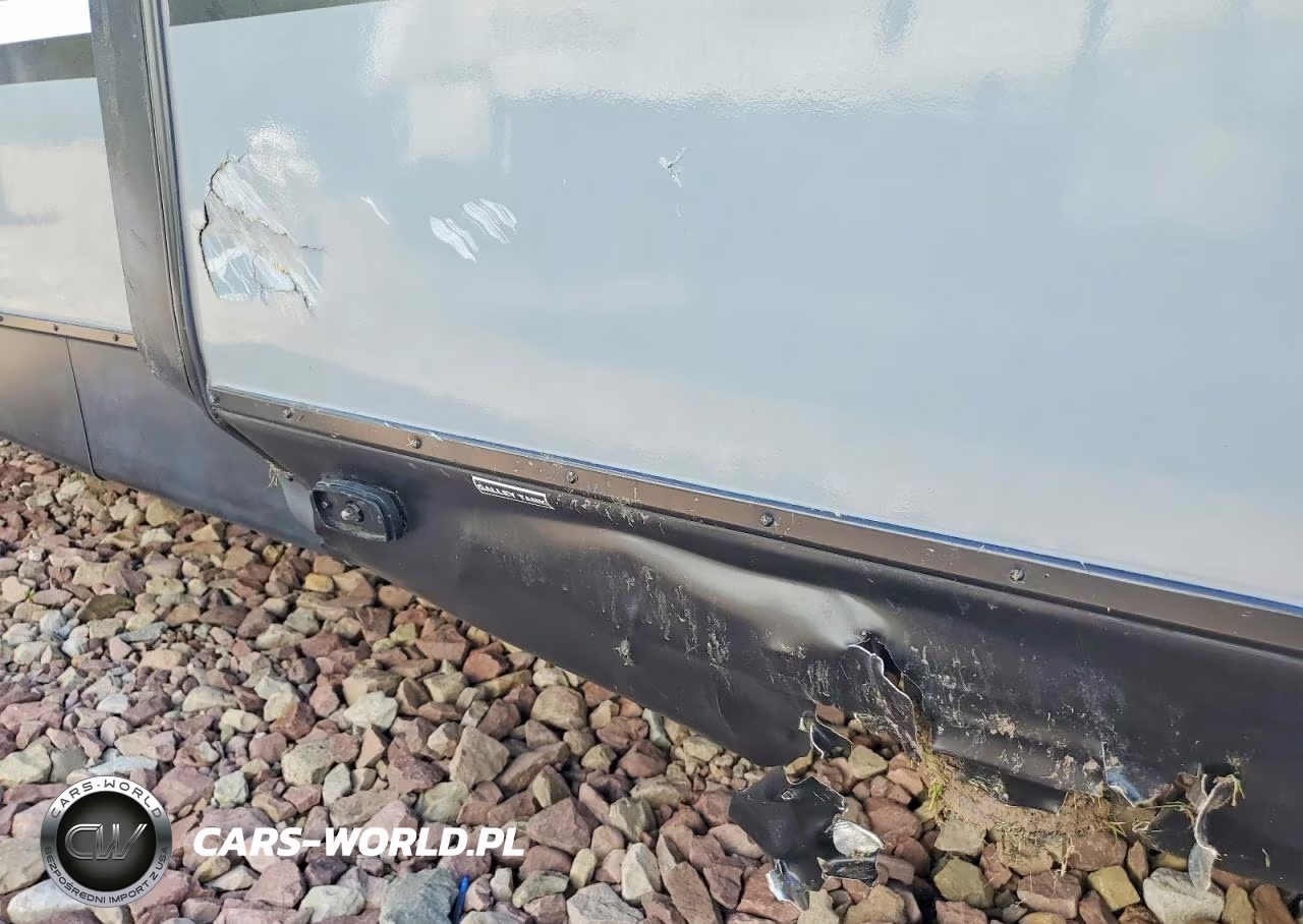 2018 Forest River Surveyor Camper VIN:4X4TSVC22JL034159 - 11