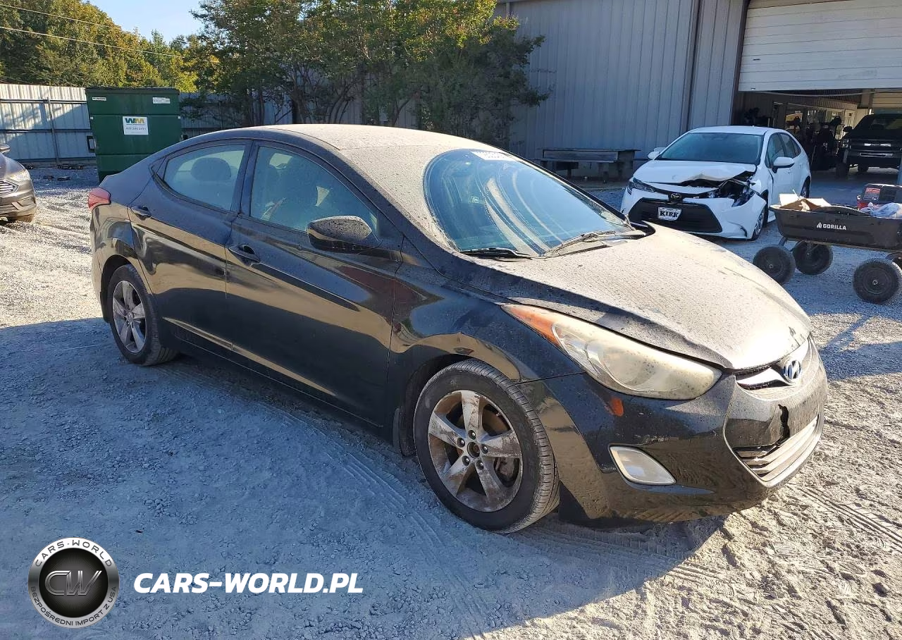 2013 Hyundai Elantra Gls VIN:5NPDH4AE2DH260906 - 4
