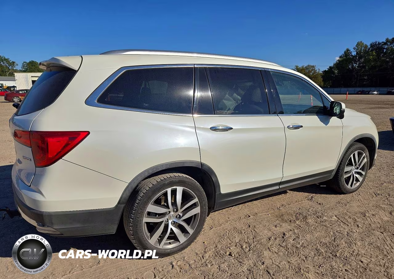 2016 Honda Pilot Touring VIN:5FNYF5H9XGB042012 - 3