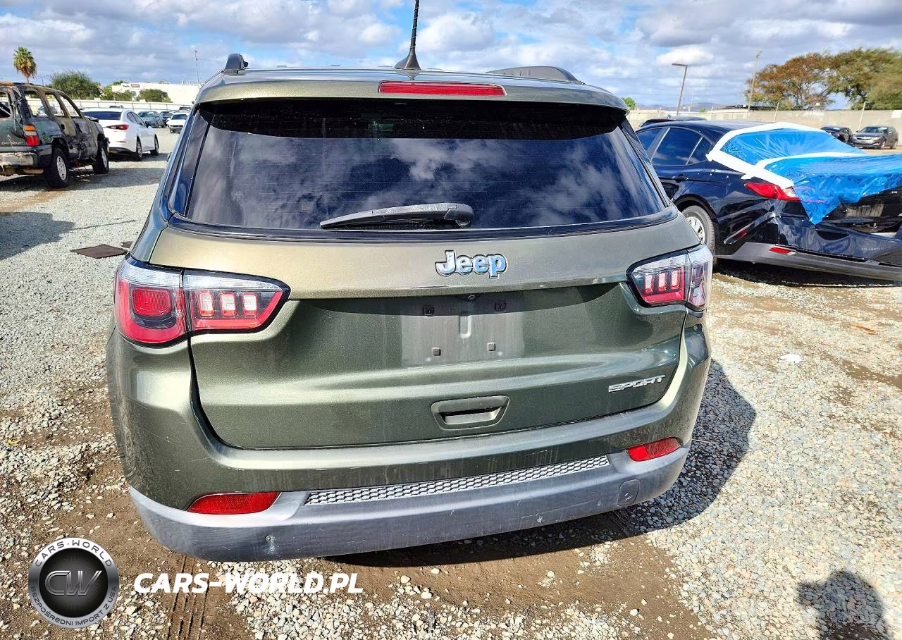 2018 Jeep Compass Sport VIN:3C4NJCAB2JT105597 - 6