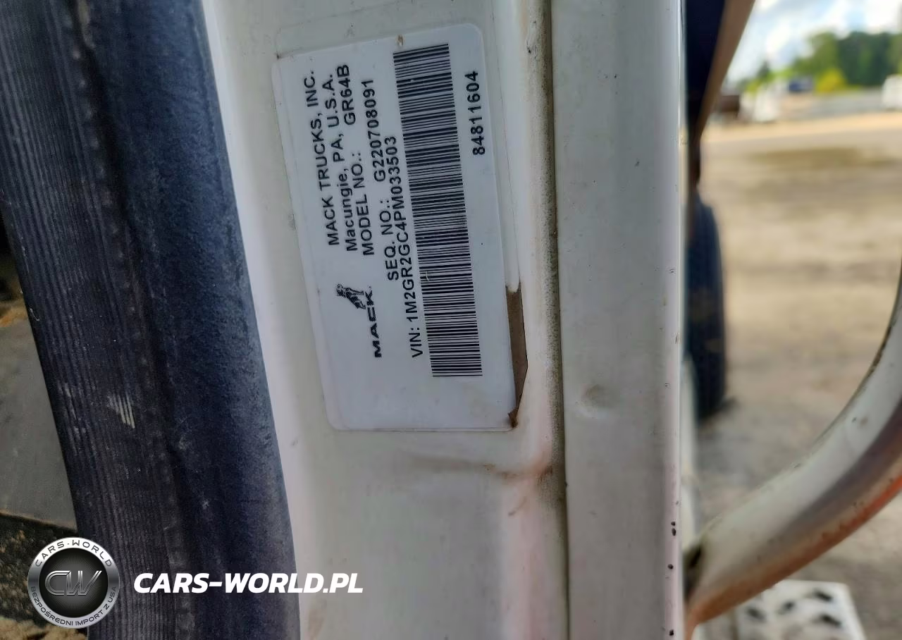 2023 Mack Granite Dump Truck VIN:1M2GR2GC4PM033503 - 11