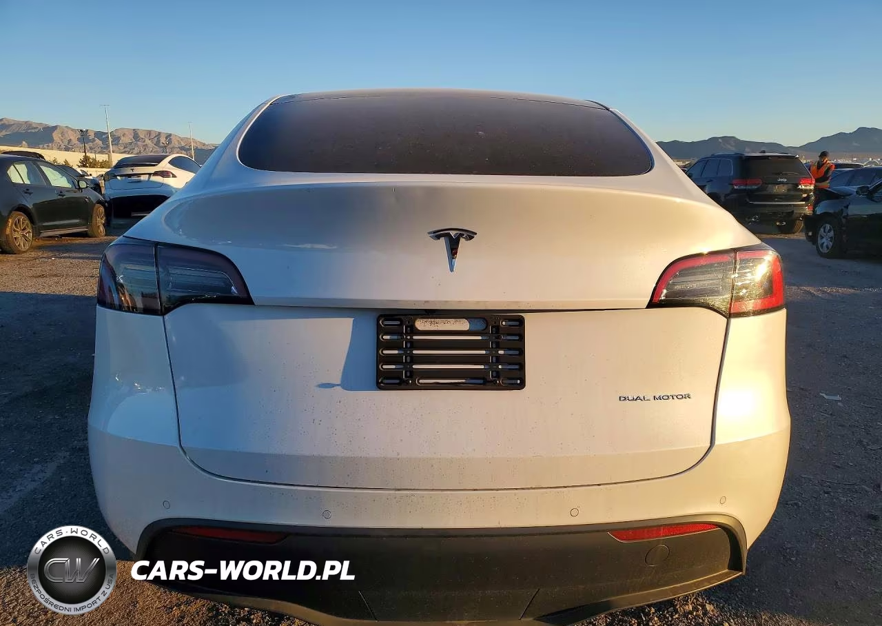 2021 Tesla Model Y VIN:5YJYGDEE0MF174703 - 6