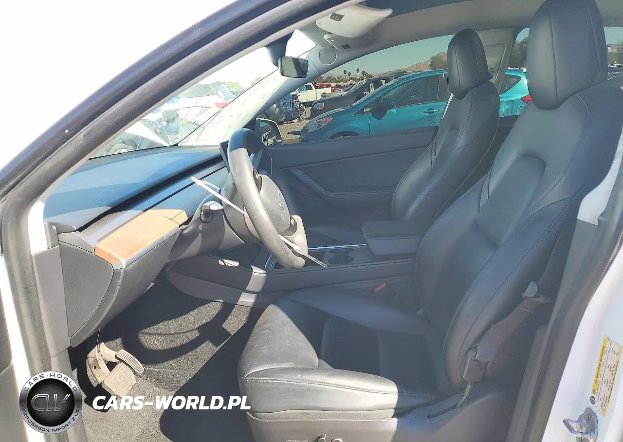 2021 Tesla Model Y VIN:5YJYGDEE0MF174703 - 7