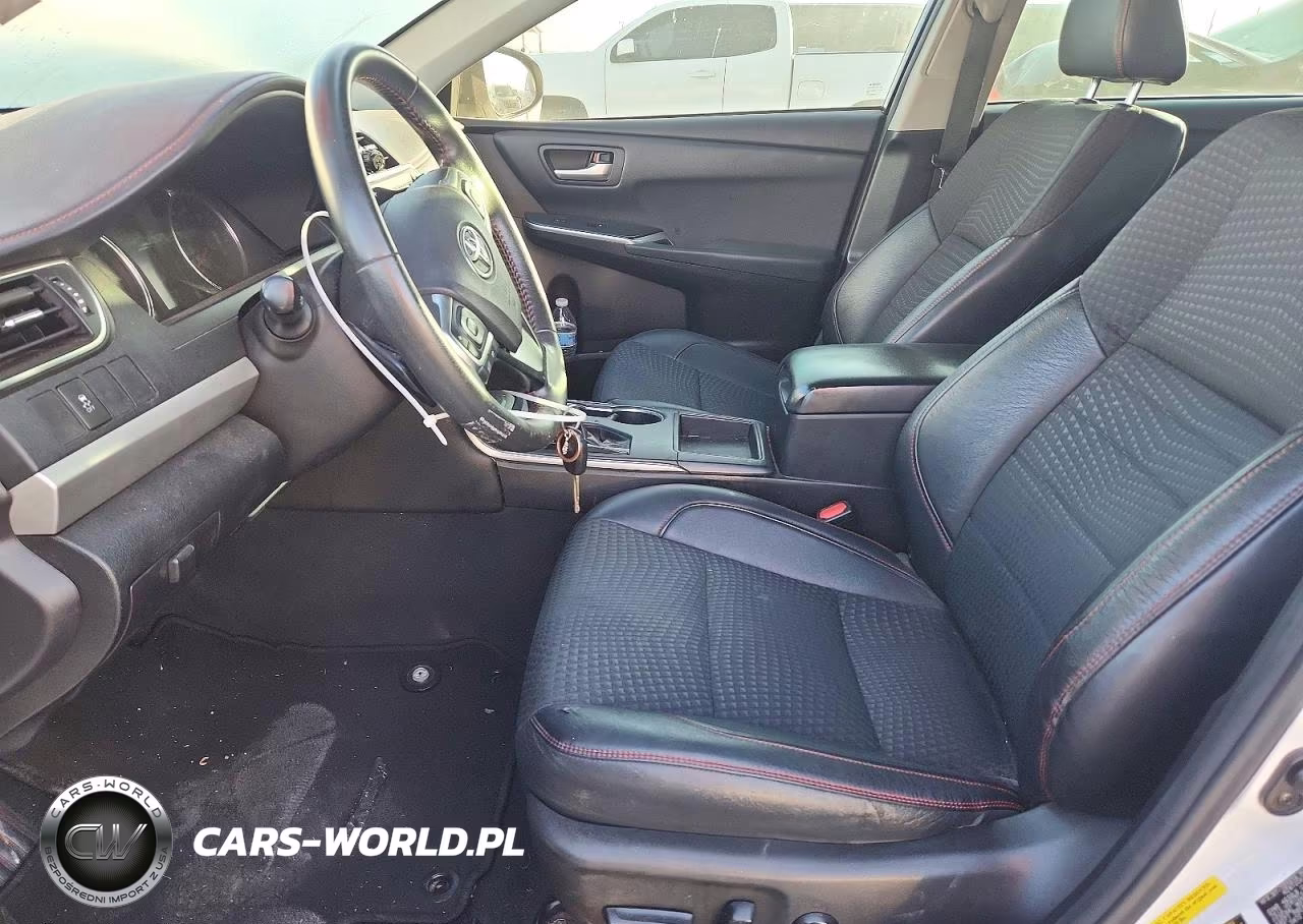 2015 Toyota Camry Se VIN:4T1BF1FKXFU010750 - 7