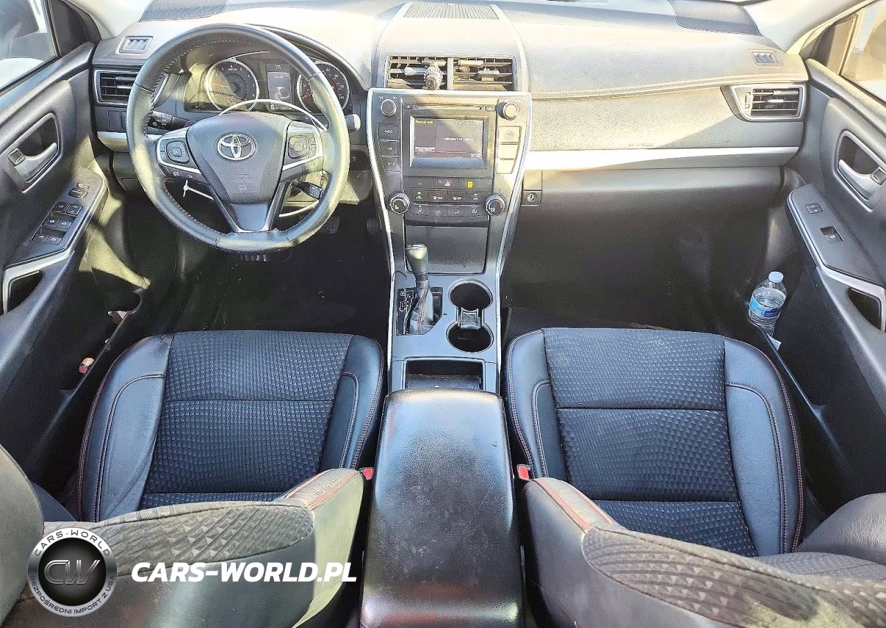 2015 Toyota Camry Se VIN:4T1BF1FKXFU010750 - 8