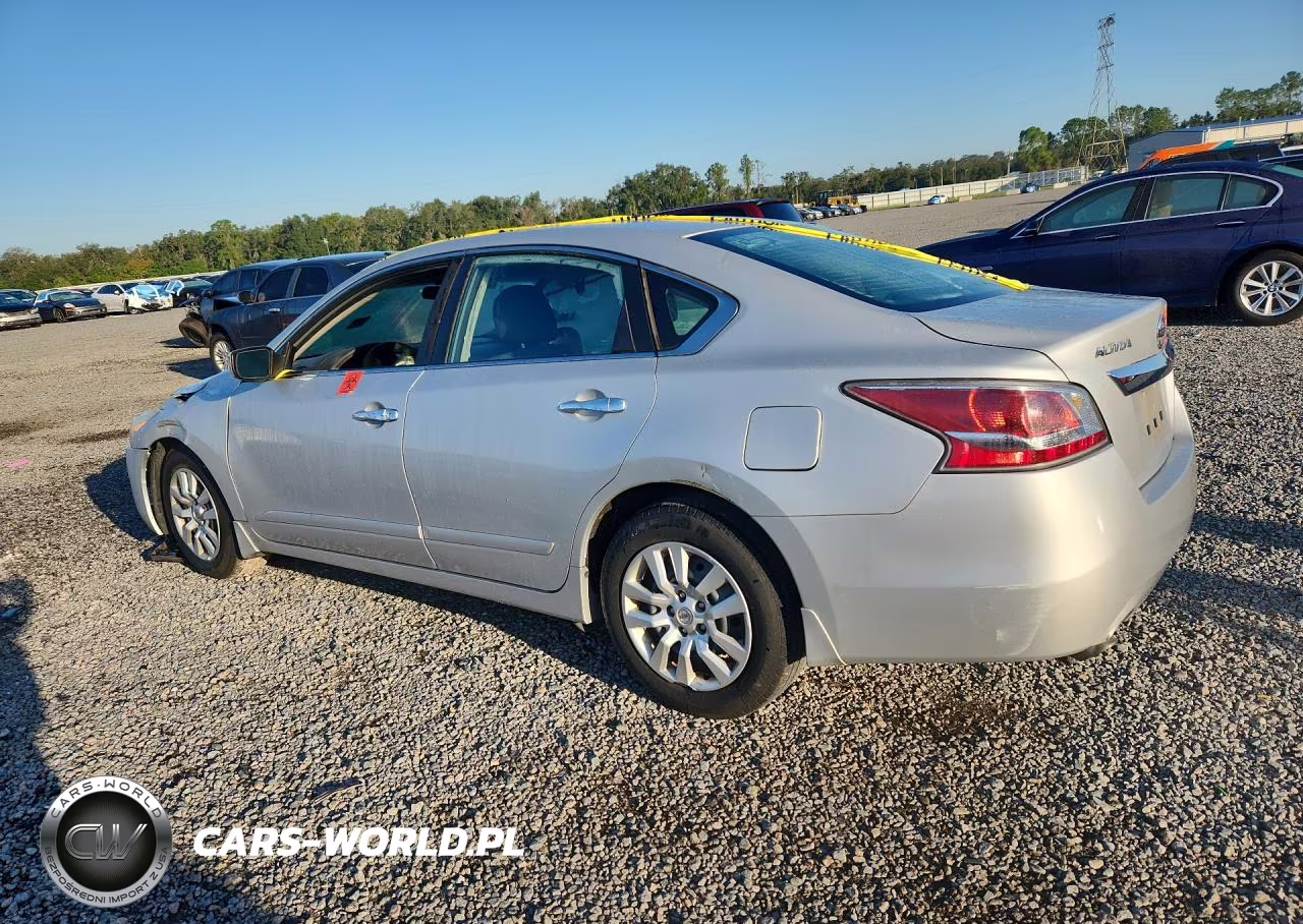 2015 Nissan Altima 2.5 VIN:1N4AL3AP9FN919280 - 2