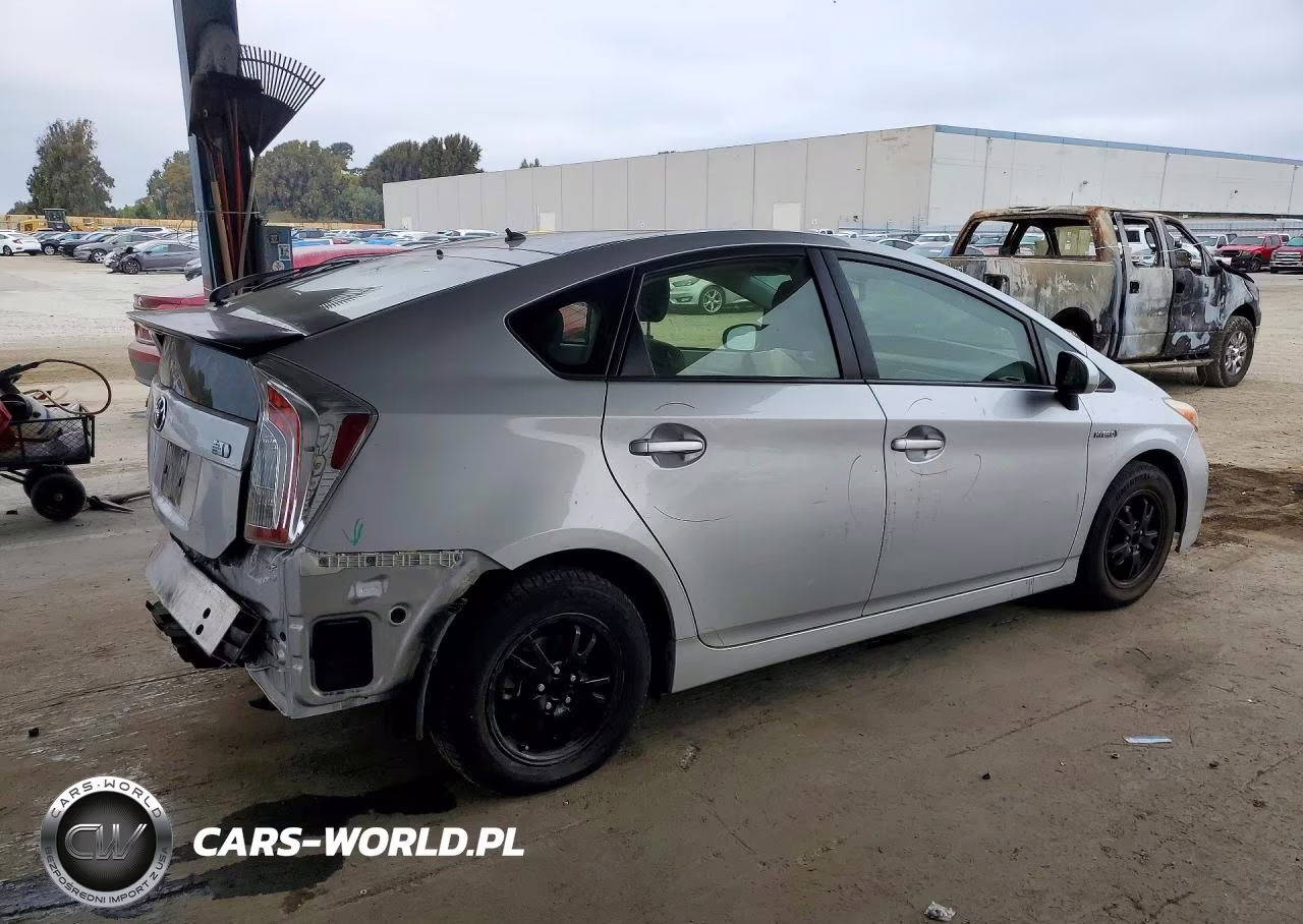 2012 Toyota Prius Two VIN:JTDKN3DUXC1544707 - 3