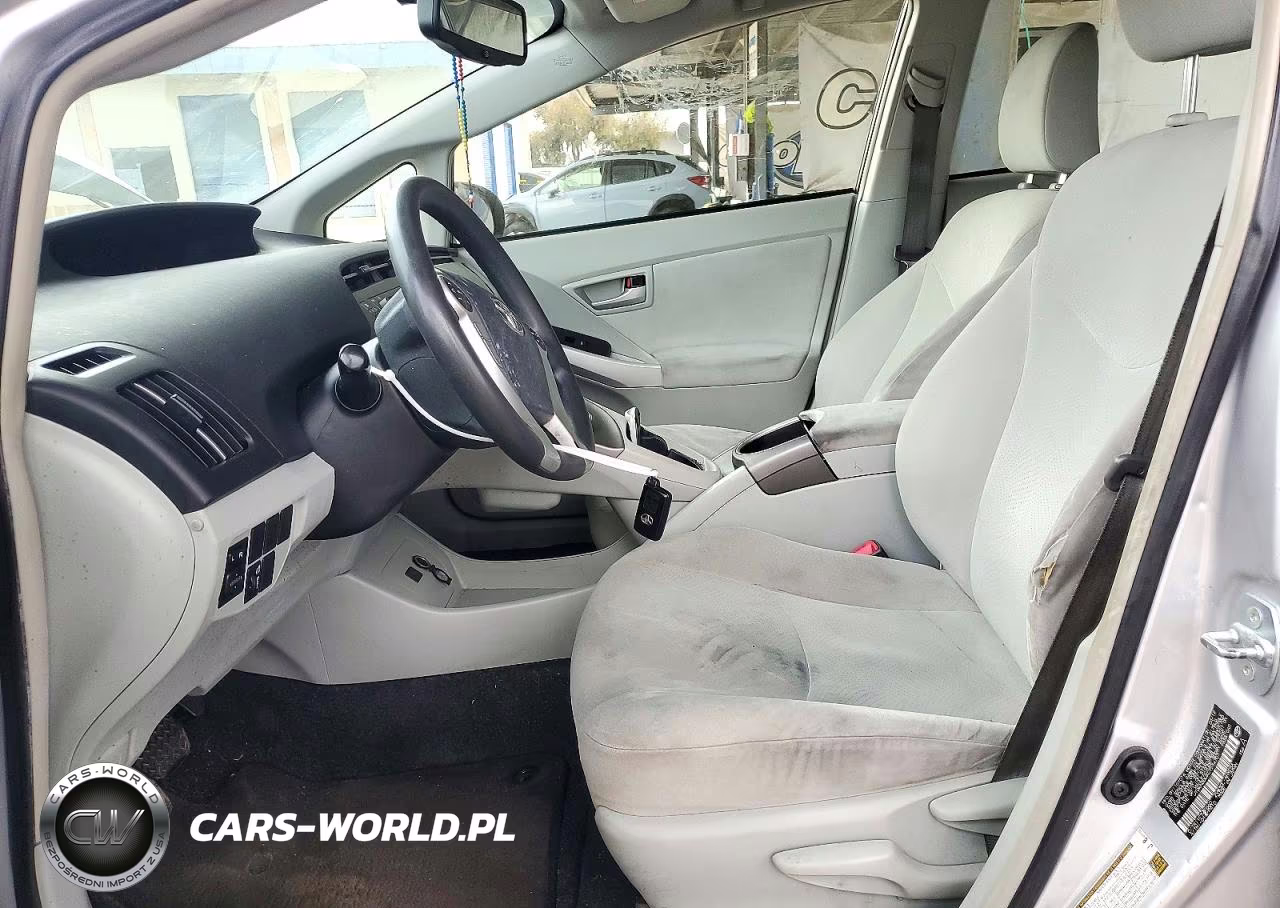 2012 Toyota Prius Two VIN:JTDKN3DUXC1544707 - 7