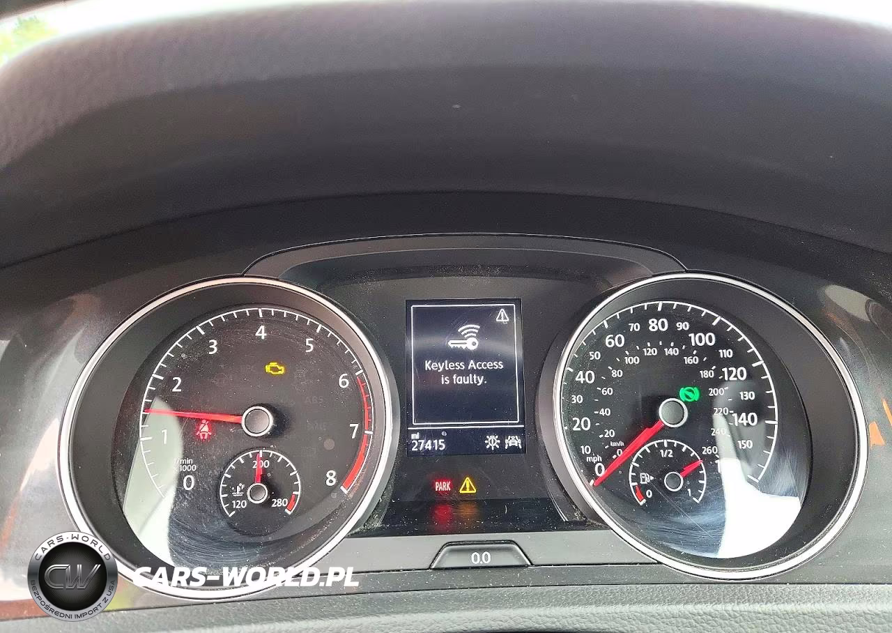 2018 Volkswagen Golf S VIN:3VWG17AUXJM282245 - 9