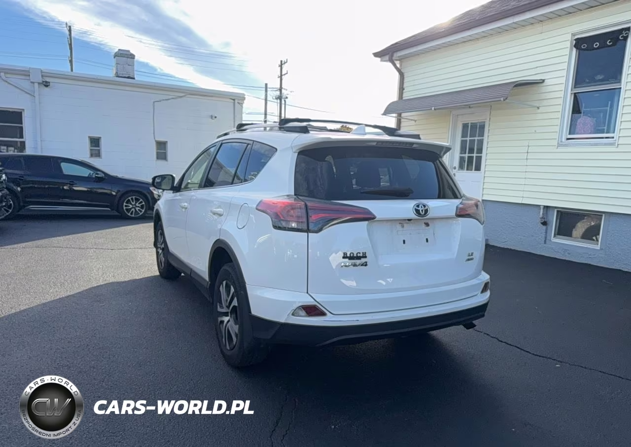 2017 Toyota Rav4 Le VIN:JTMBFREV7HJ700751 - 3