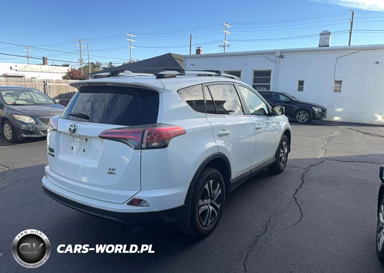 2017 Toyota Rav4 Le VIN:JTMBFREV7HJ700751 - 4