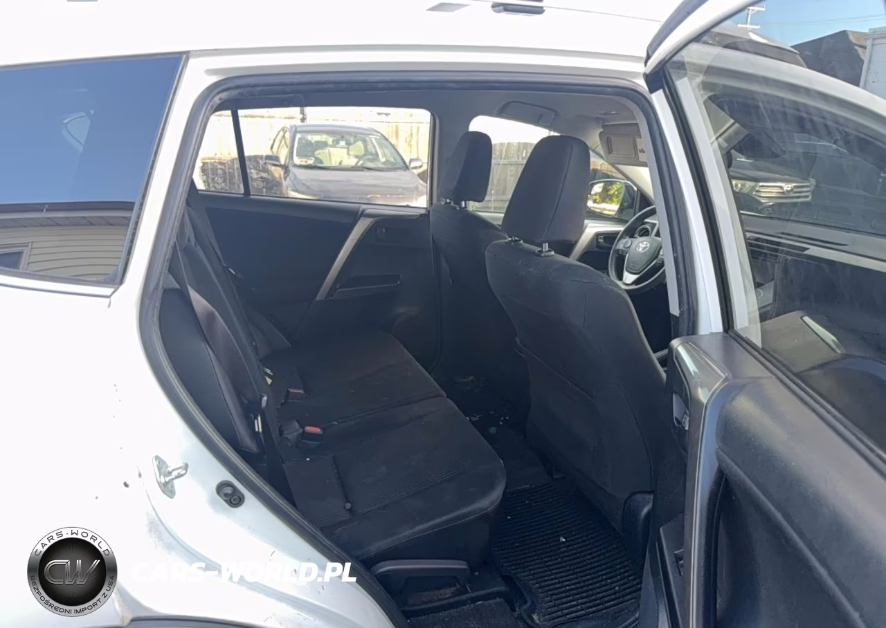 2017 Toyota Rav4 Le VIN:JTMBFREV7HJ700751 - 6