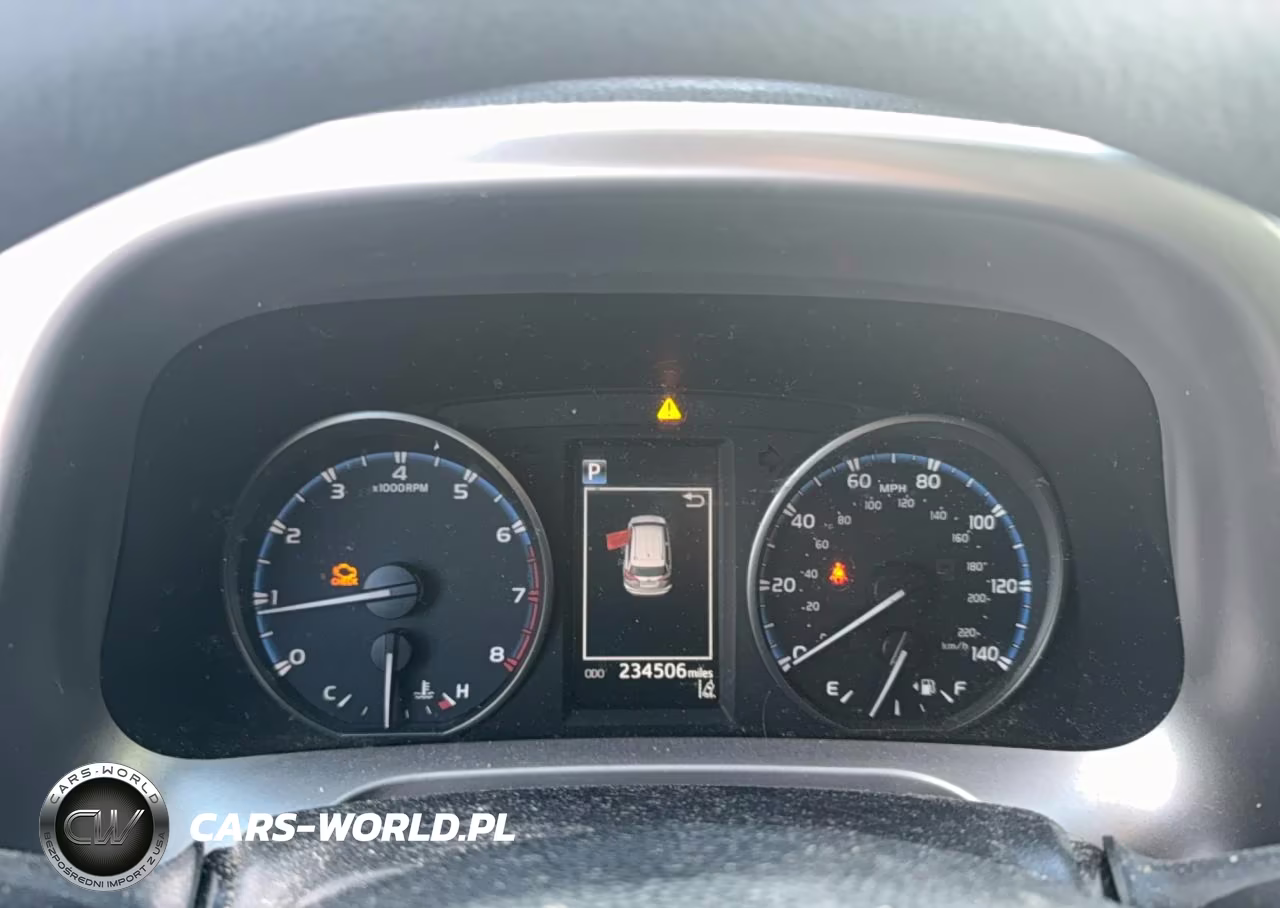 2017 Toyota Rav4 Le VIN:JTMBFREV7HJ700751 - 8