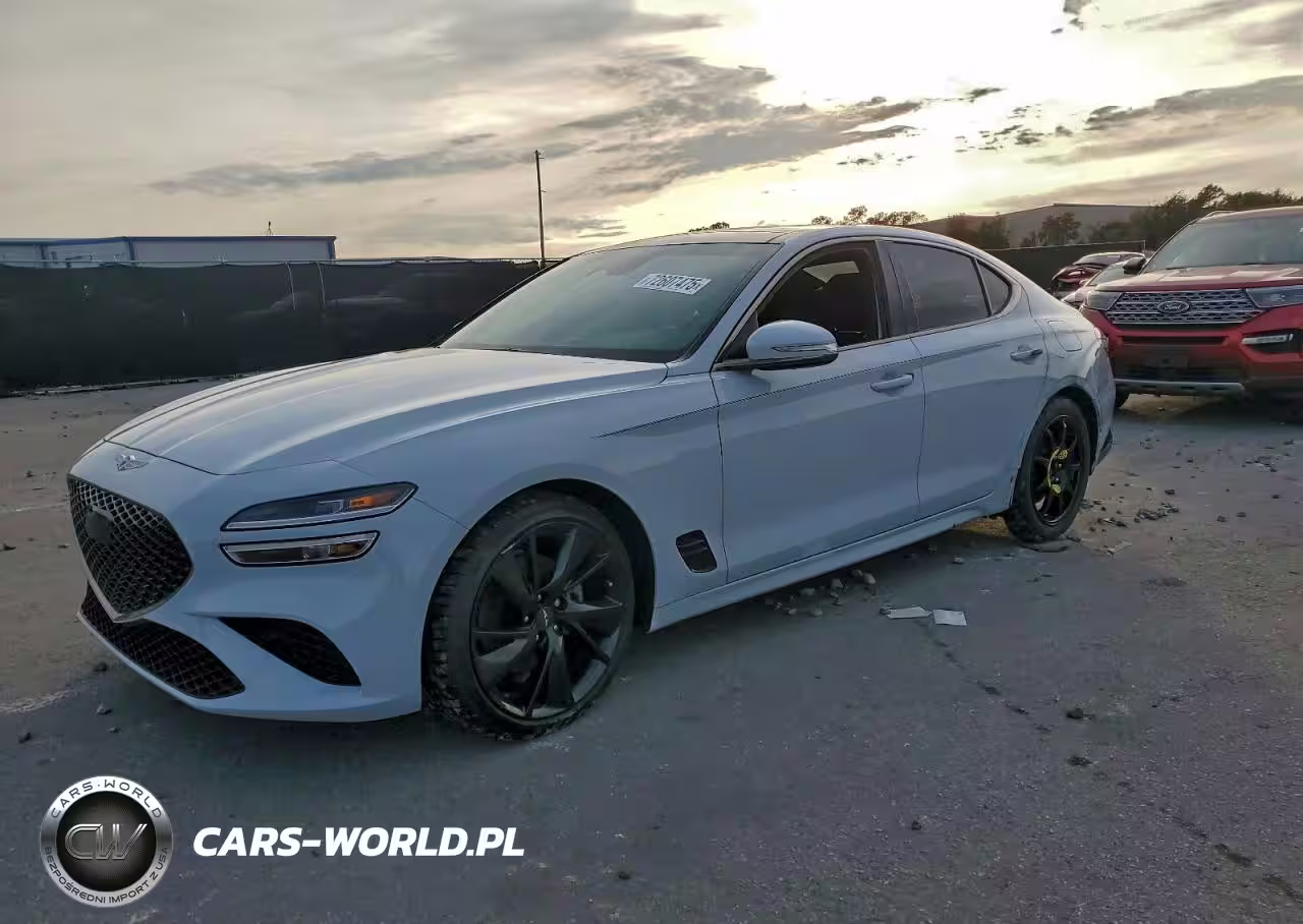 2023 Genesis G70 Base