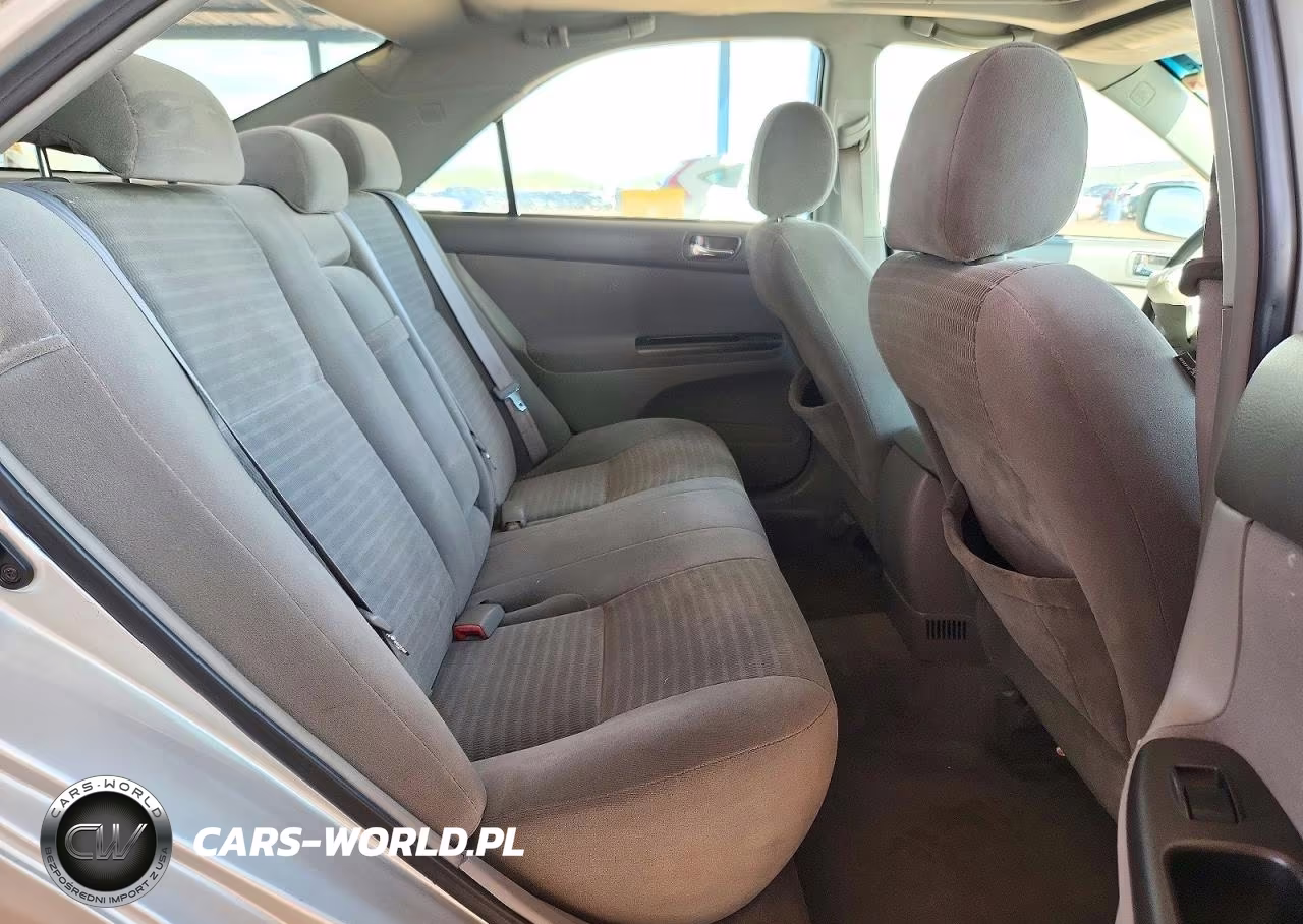 2005 Toyota Camry Le VIN:4T1BE30K85U979792 - 10