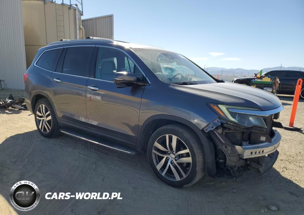 2016 Honda Pilot Touring VIN:5FNYF5H92GB009540 - 4