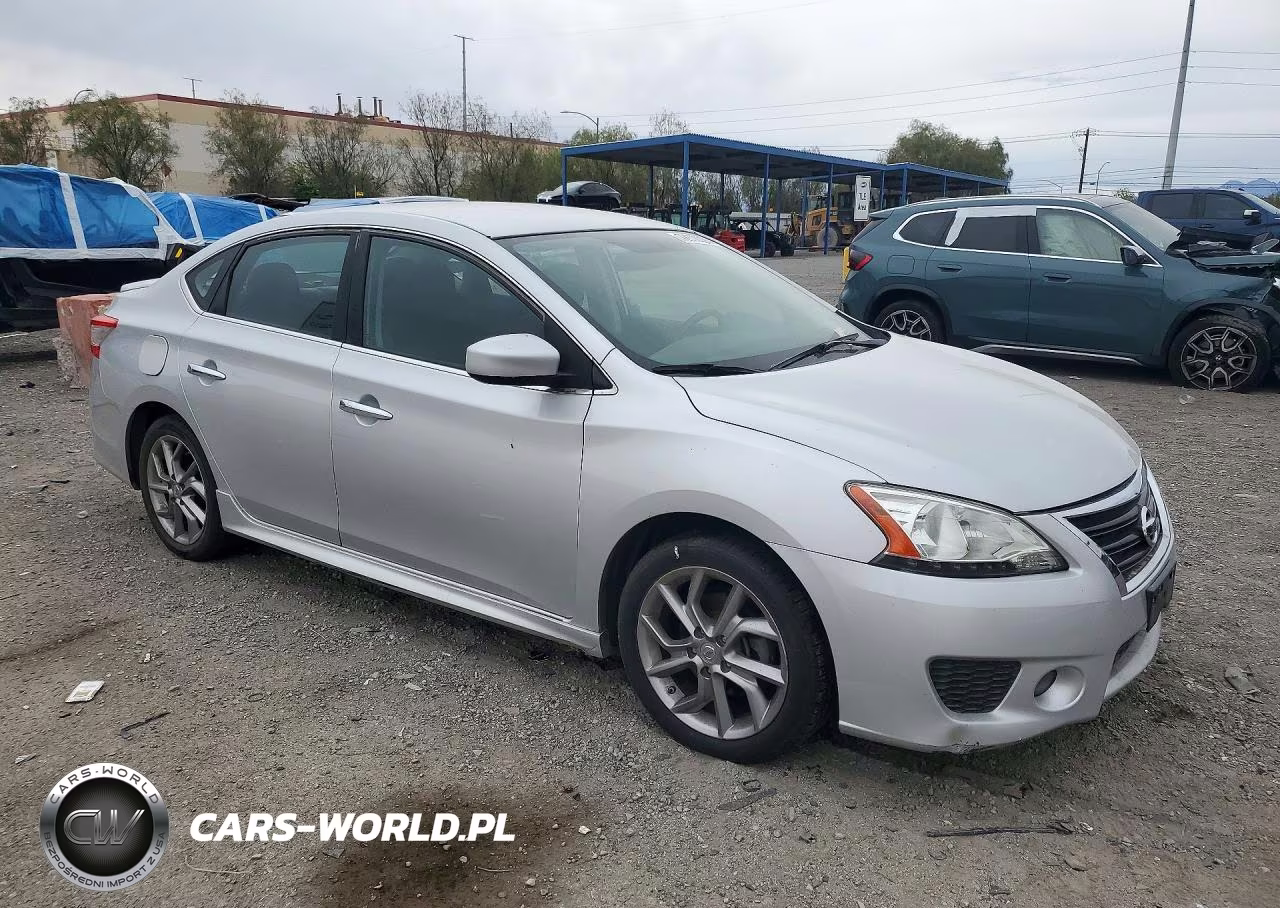 2014 Nissan Sentra Sr VIN:3N1AB7AP7EL641811 - 4