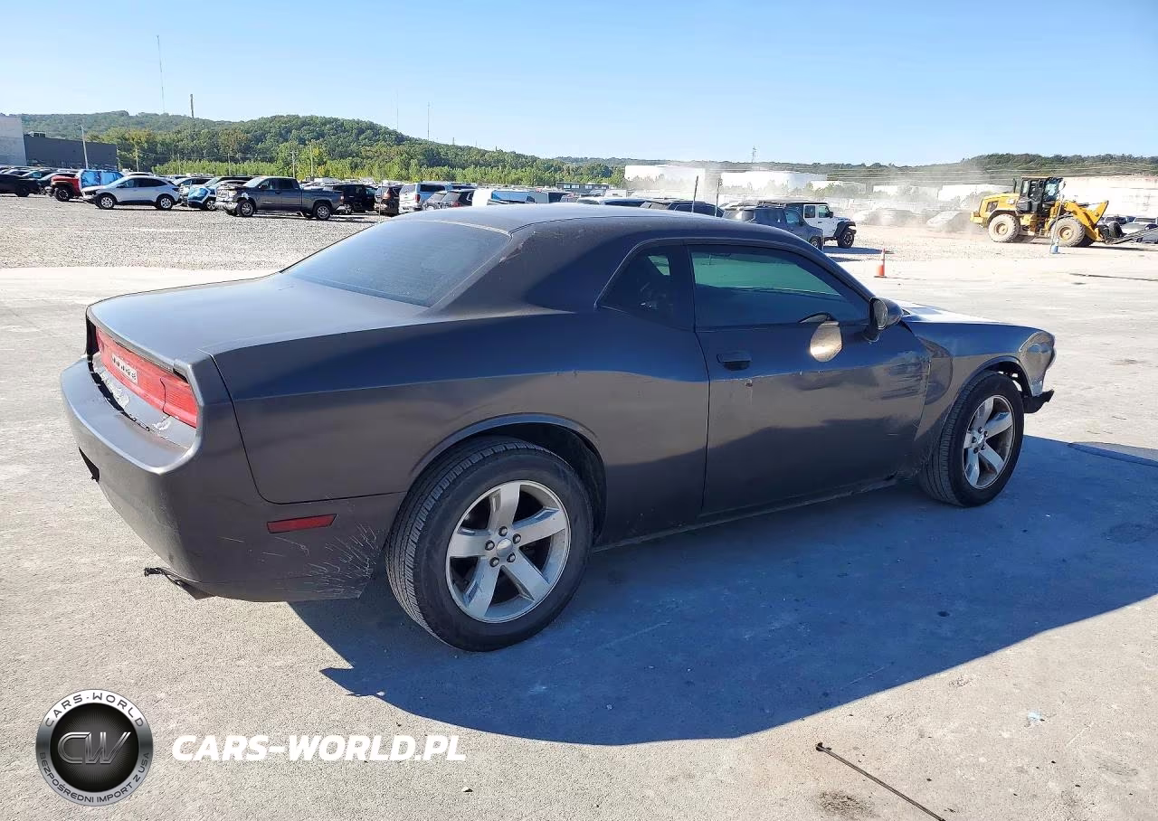 2013 Dodge Challenger Sxt VIN:2C3CDYAG0DH662985 - 3