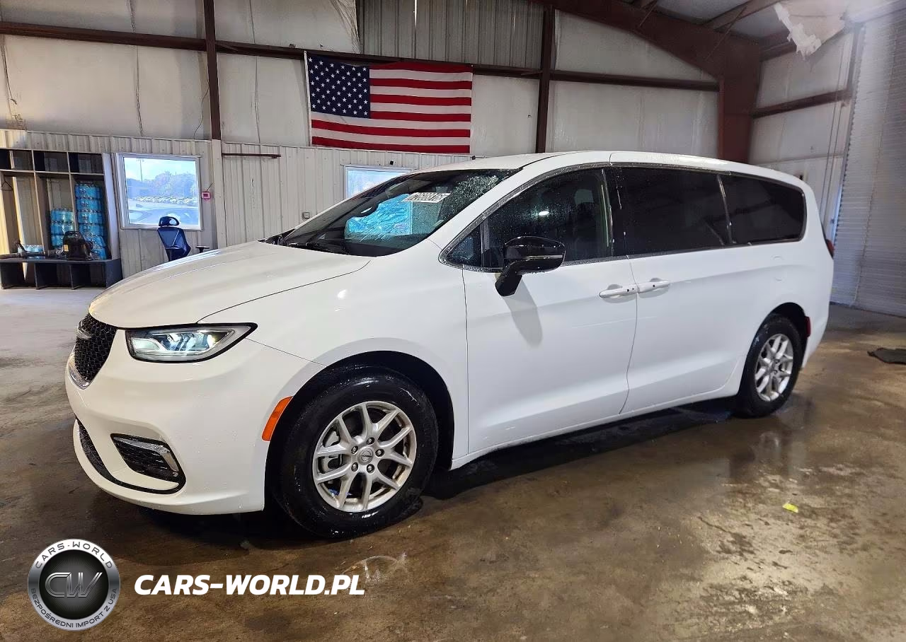 2025 Chrysler Pacifica Select