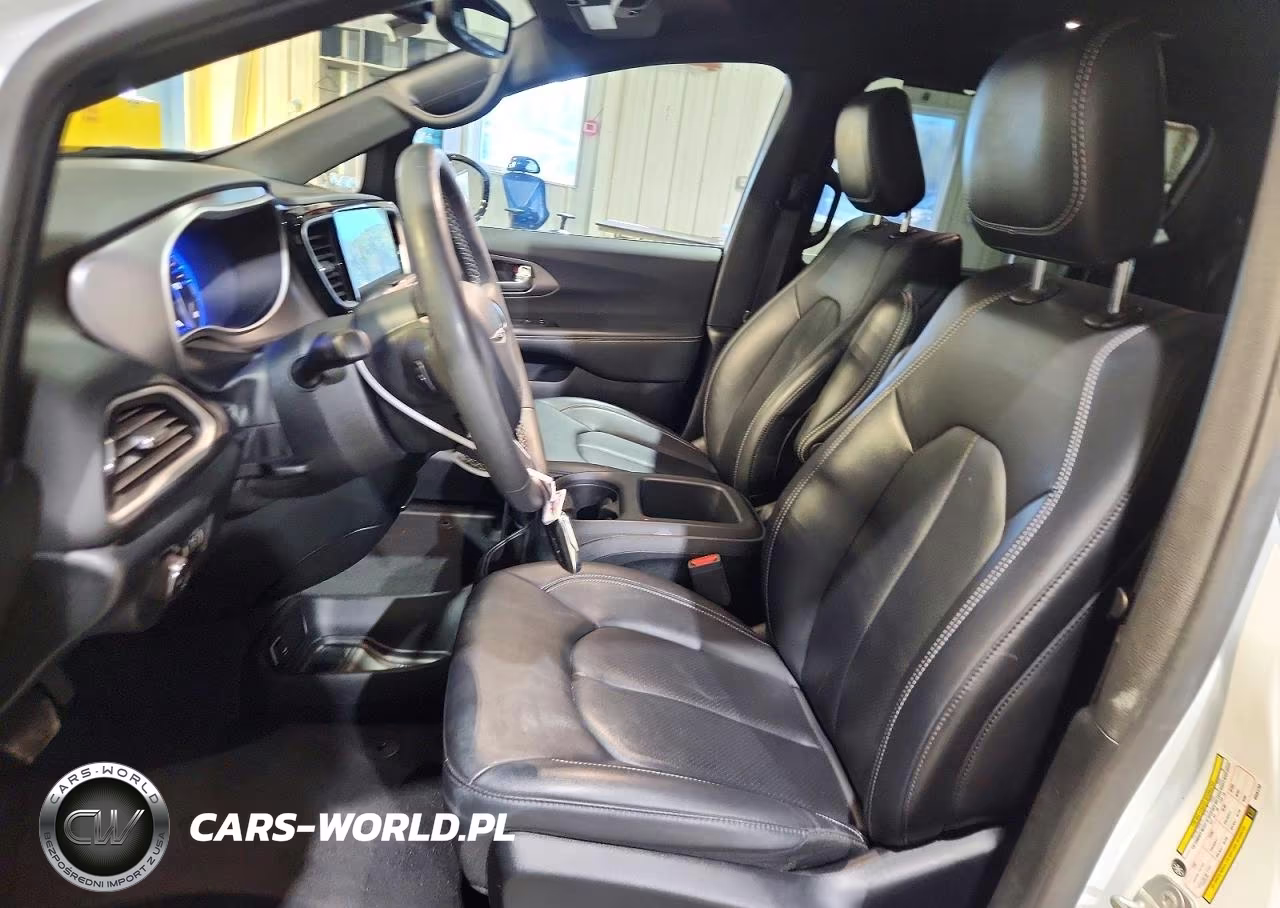 2025 Chrysler Pacifica Select VIN:2C4RC1BG6SR551752 - 7