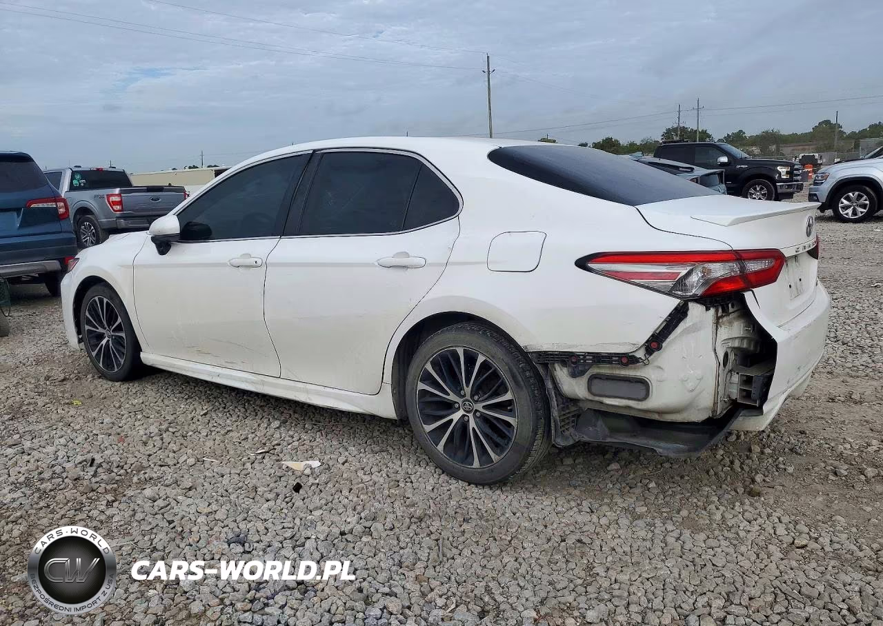 2018 Toyota Camry Se VIN:4T1B11HK3JU065173 - 2