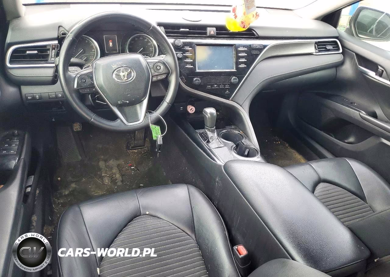 2018 Toyota Camry Se VIN:4T1B11HK3JU065173 - 8