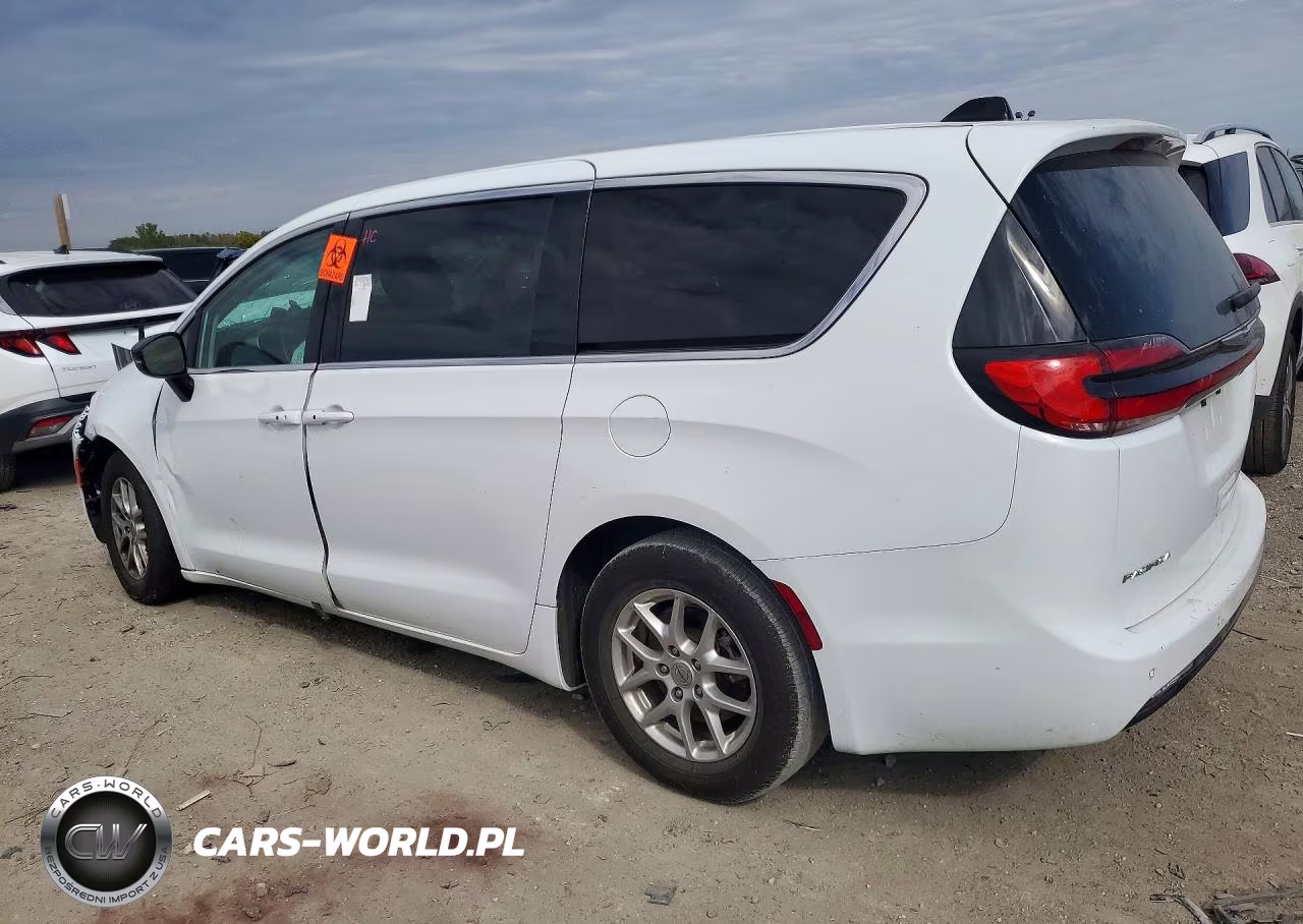 2024 Chrysler Pacifica Touring L VIN:2C4RC1BG6RR167383 - 2
