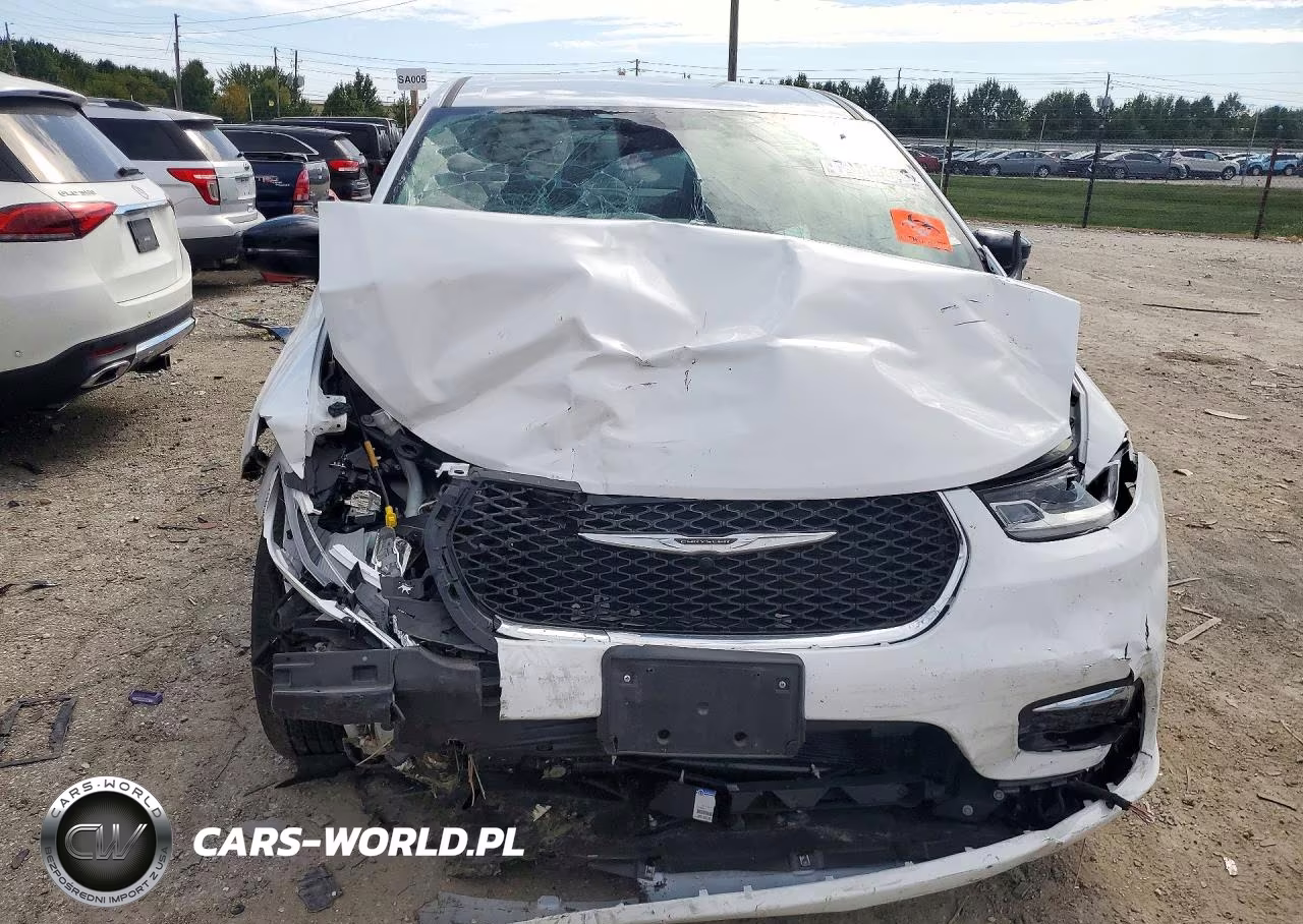 2024 Chrysler Pacifica Touring L VIN:2C4RC1BG6RR167383 - 5