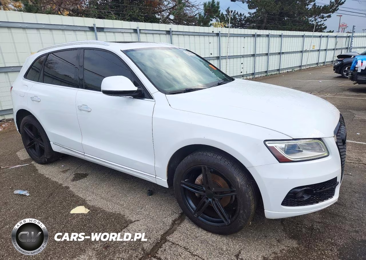 2015 Audi Q5 Premium VIN:WA1CFAFP8FA087780 - 4