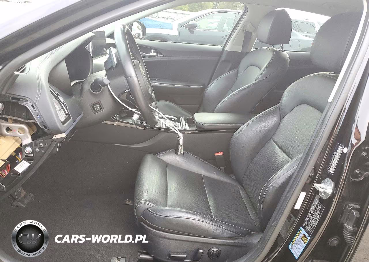 2018 Kia Stinger Premium VIN:KNAE25LA4J6024508 - 7