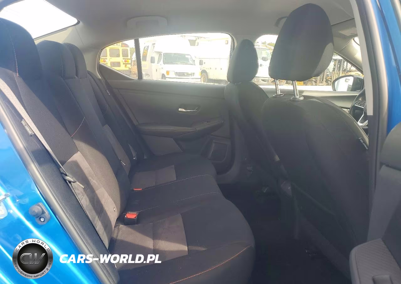 2025 Nissan Sentra Sr VIN:3N1AB8DV1SY320619 - 10