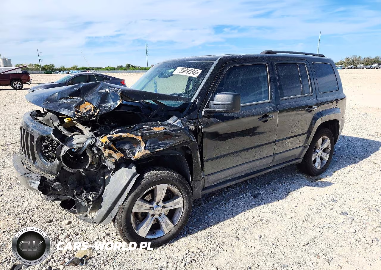 2013 Jeep Patriot Latitude VIN:1C4NJRFB8DD210571 - 1