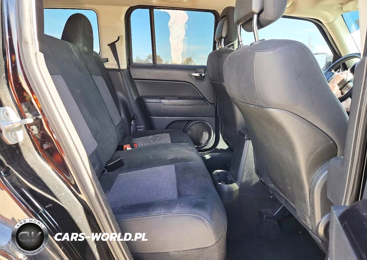 2013 Jeep Patriot Latitude VIN:1C4NJRFB8DD210571 - 11