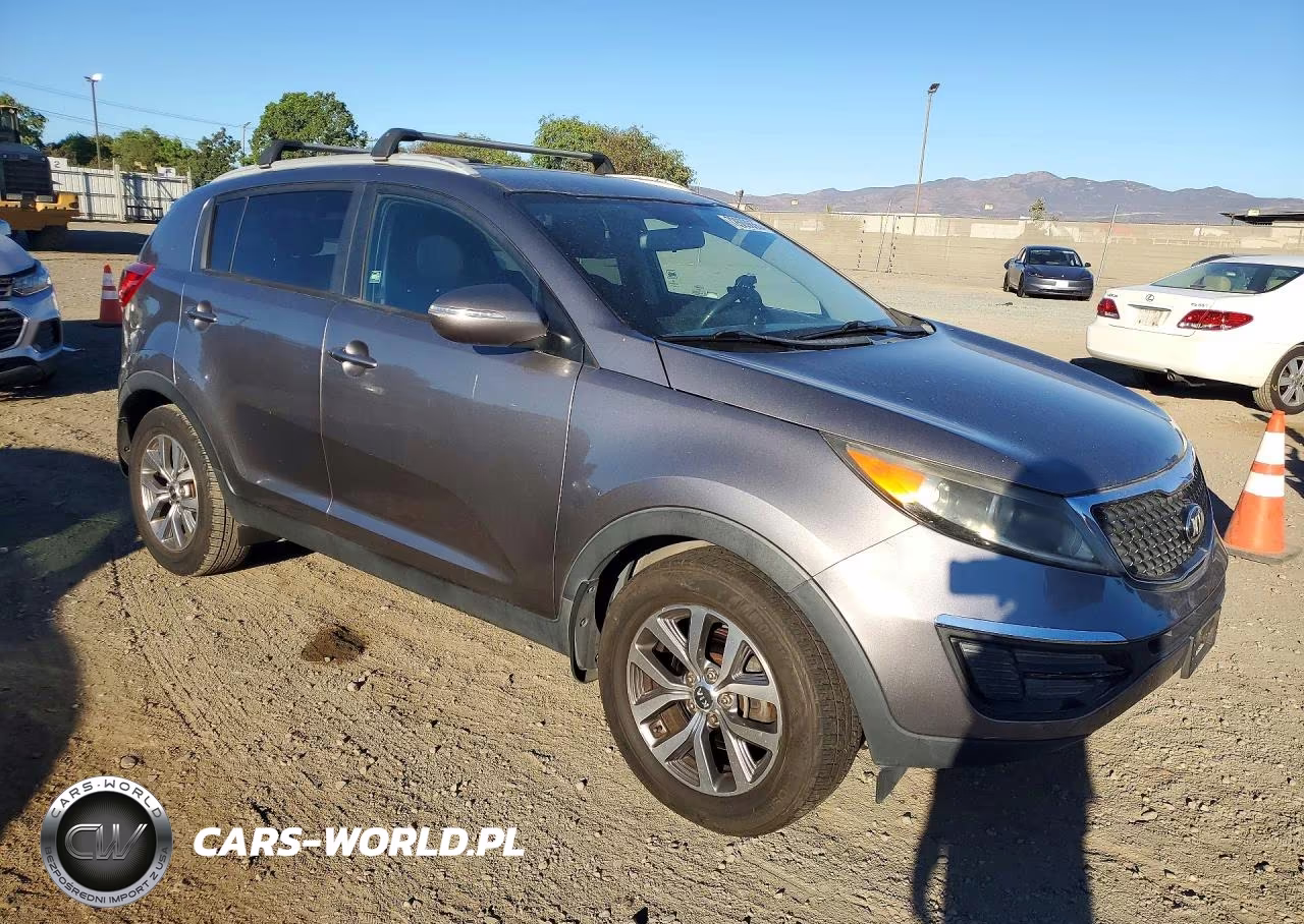 2015 Kia Sportage Lx VIN:KNDPB3ACXF7679049 - 4