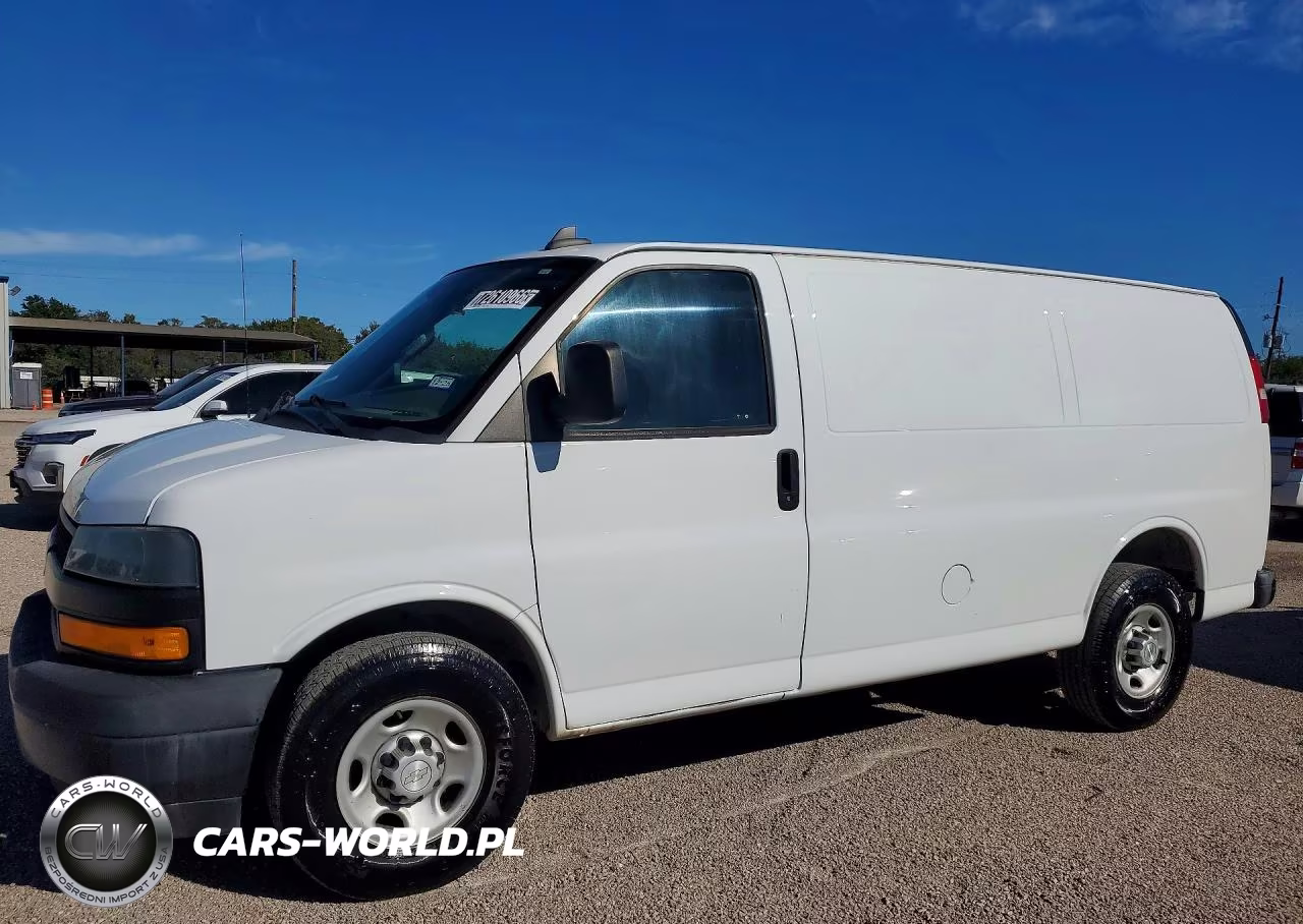 2018 Chevrolet Express G2500 VIN:1GCWGAFP9J1339898 - 1
