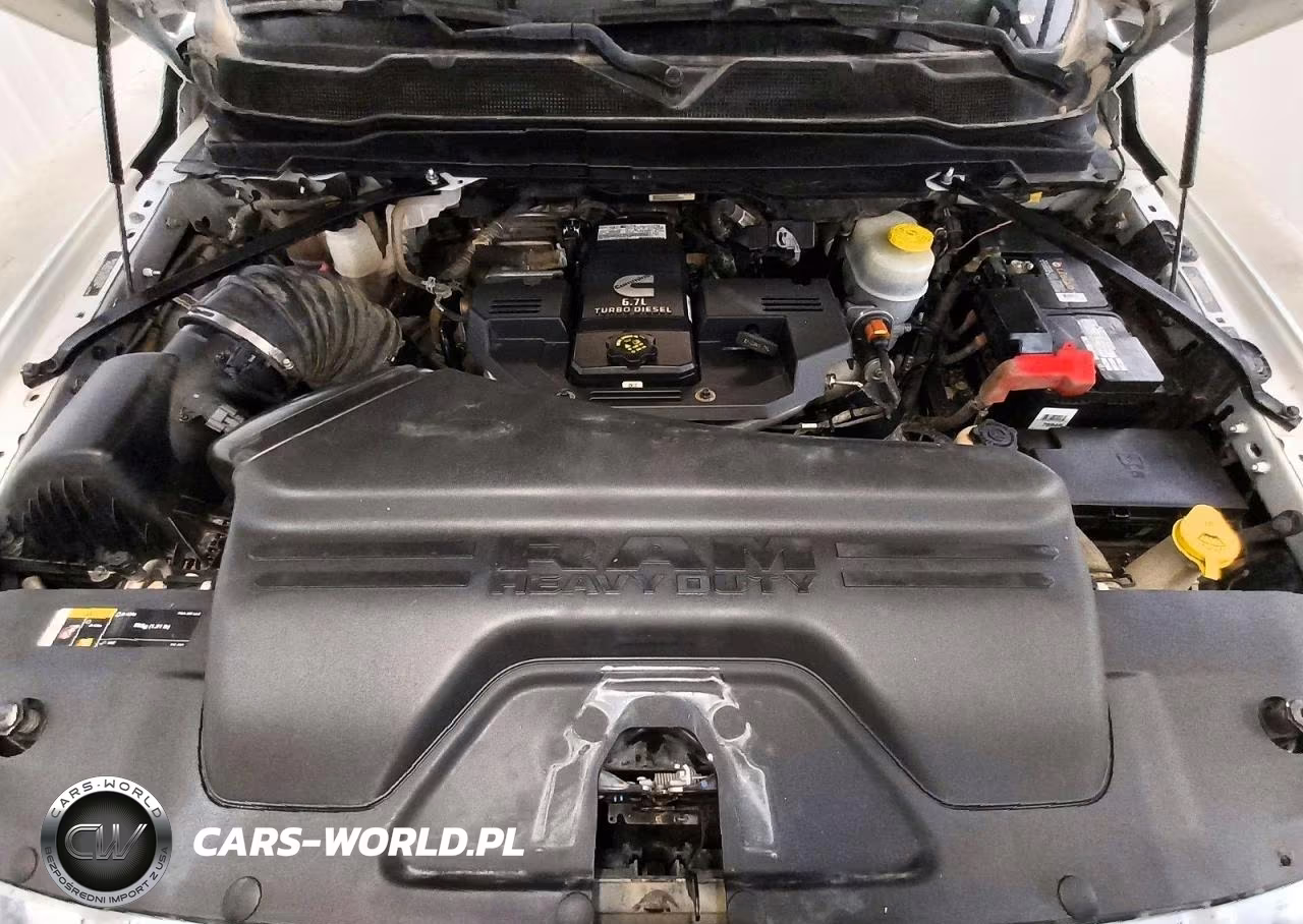 2024 Ram 3500 VIN:3C7WRTCL1RG110493 - 11