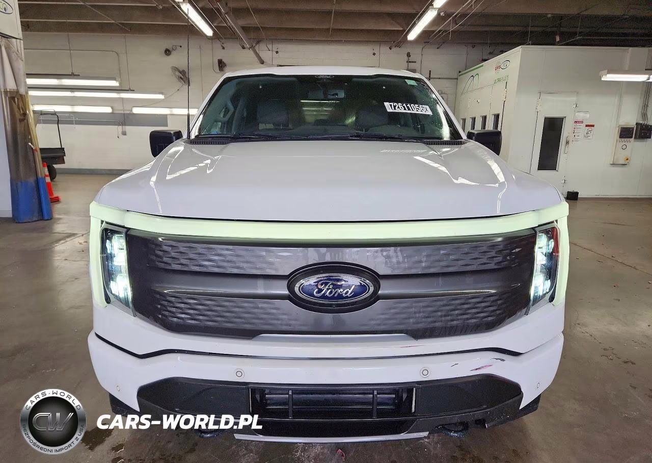 2022 Ford F150 Lightning Pro VIN:1FTVW1EL9NWG12795 - 5