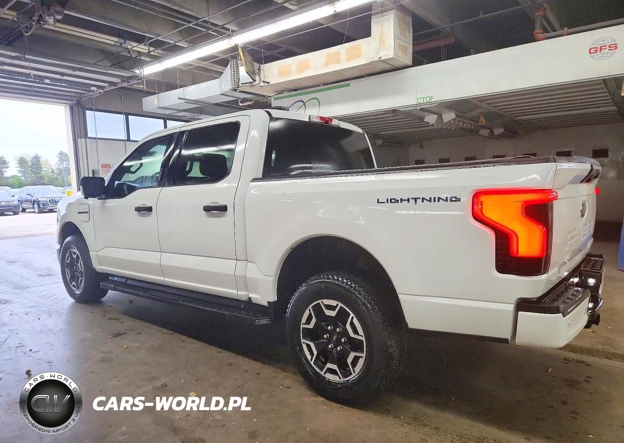 2022 Ford F150 Lightning Pro VIN:1FTVW1EL0NWG12796 - 2