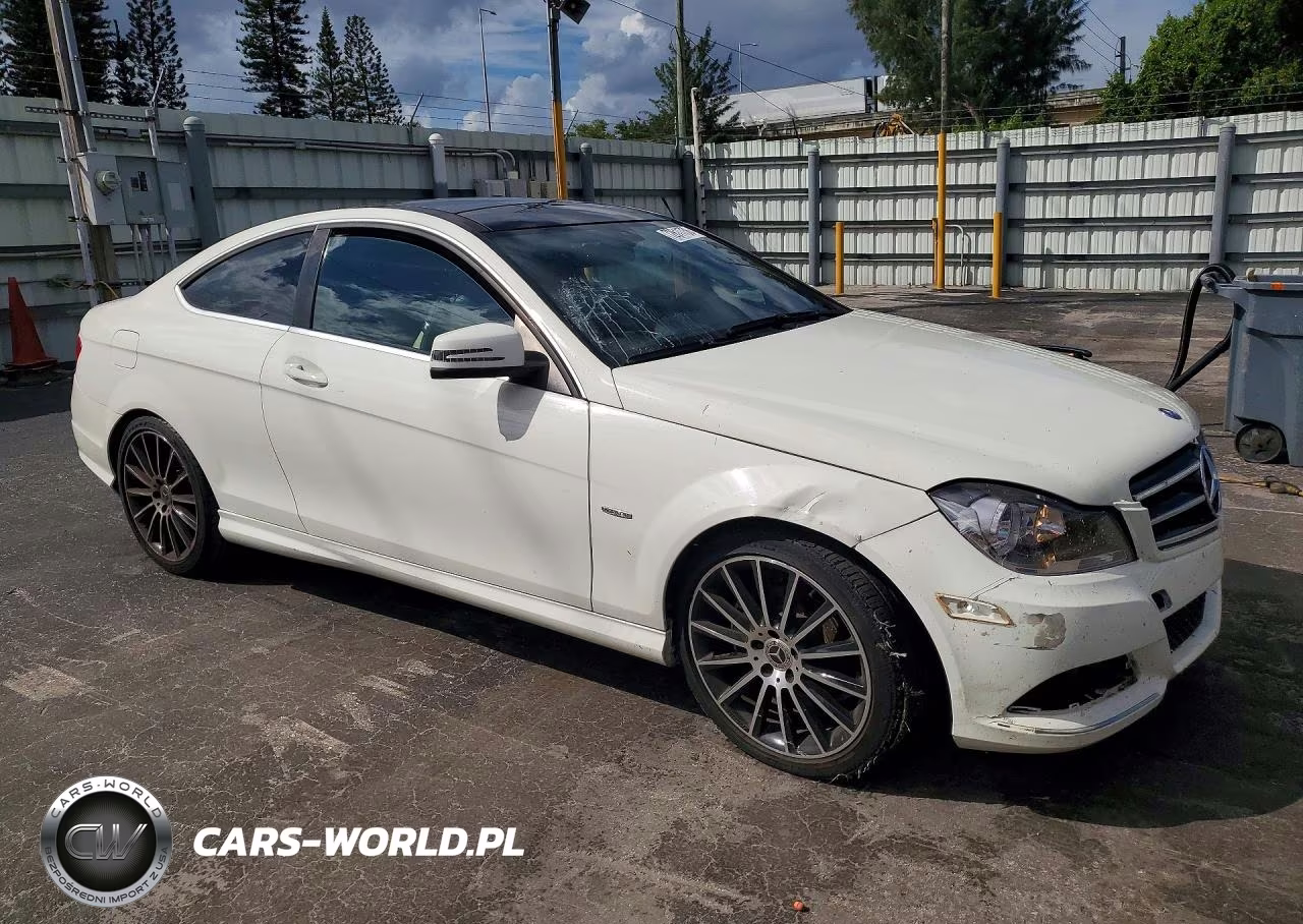 2012 Mercedes-Benz C 250 VIN:WDDGJ4HB7CF847548 - 4