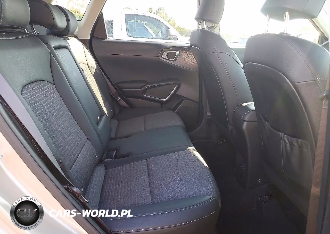 2020 Kia Soul Ex VIN:KNDJ33AU8L7114211 - 11
