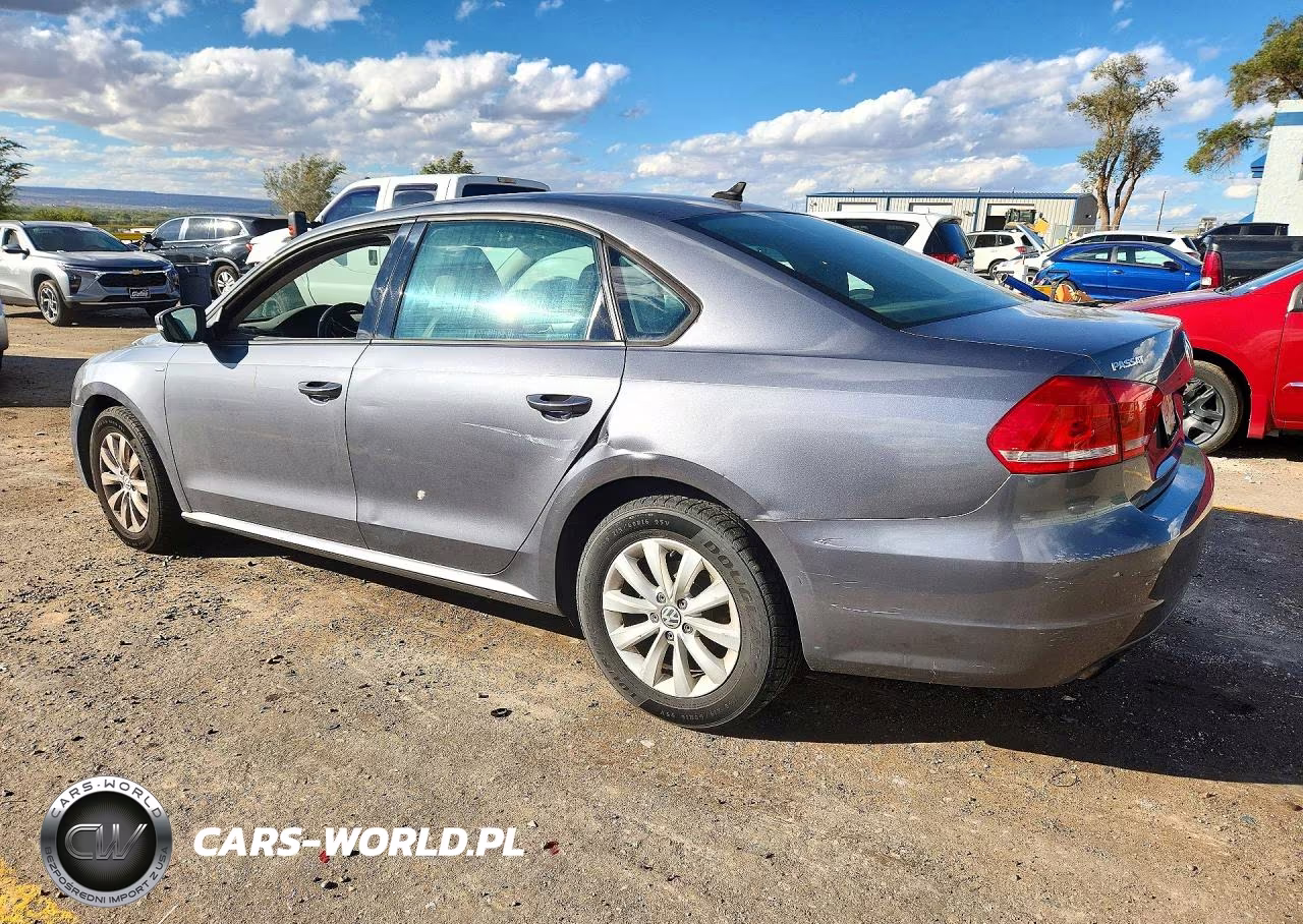 2015 Volkswagen Passat S VIN:1VWAT7A32FC087918 - 2