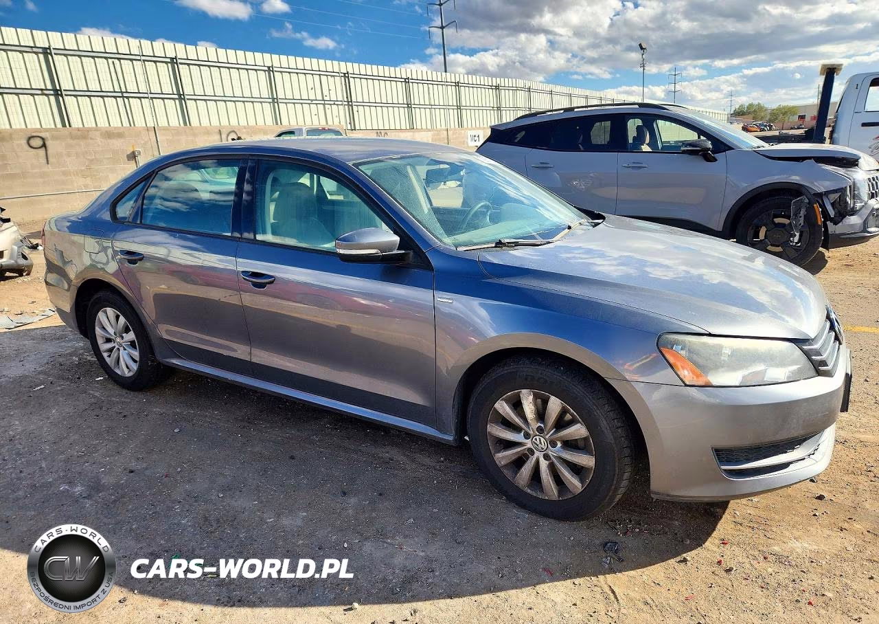2015 Volkswagen Passat S VIN:1VWAT7A32FC087918 - 4