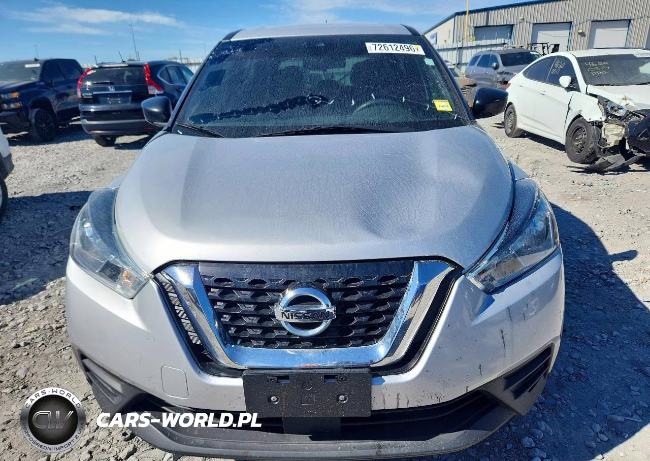 2020 Nissan Kicks S VIN:3N1CP5BV8LL556517 - 5