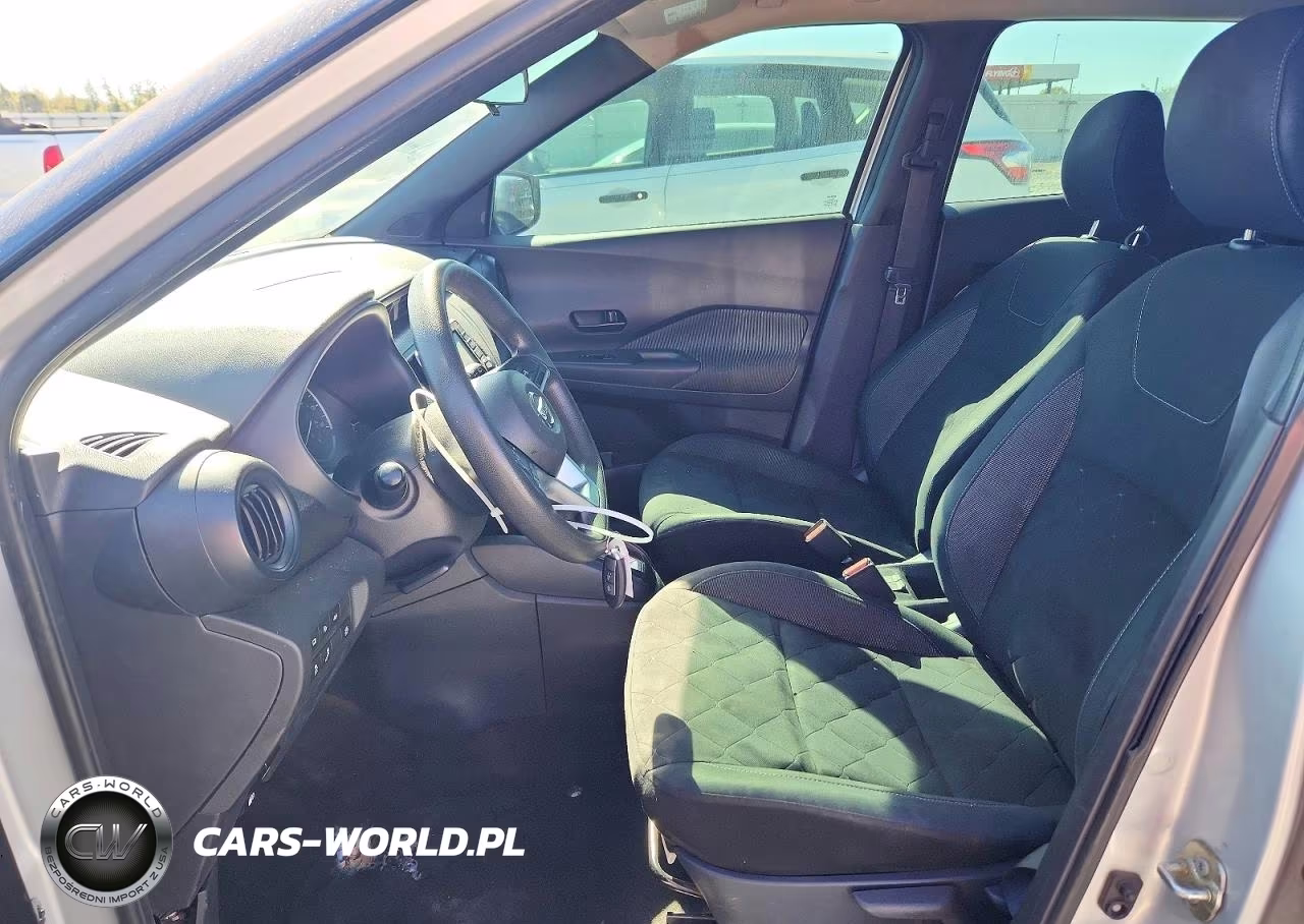 2020 Nissan Kicks S VIN:3N1CP5BV8LL556517 - 7